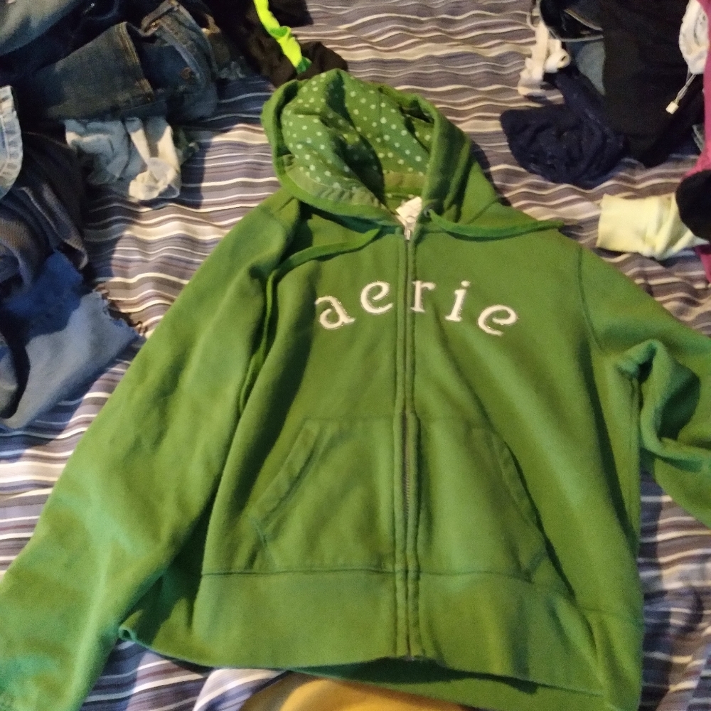 Hoodies - Picture 9 of 10